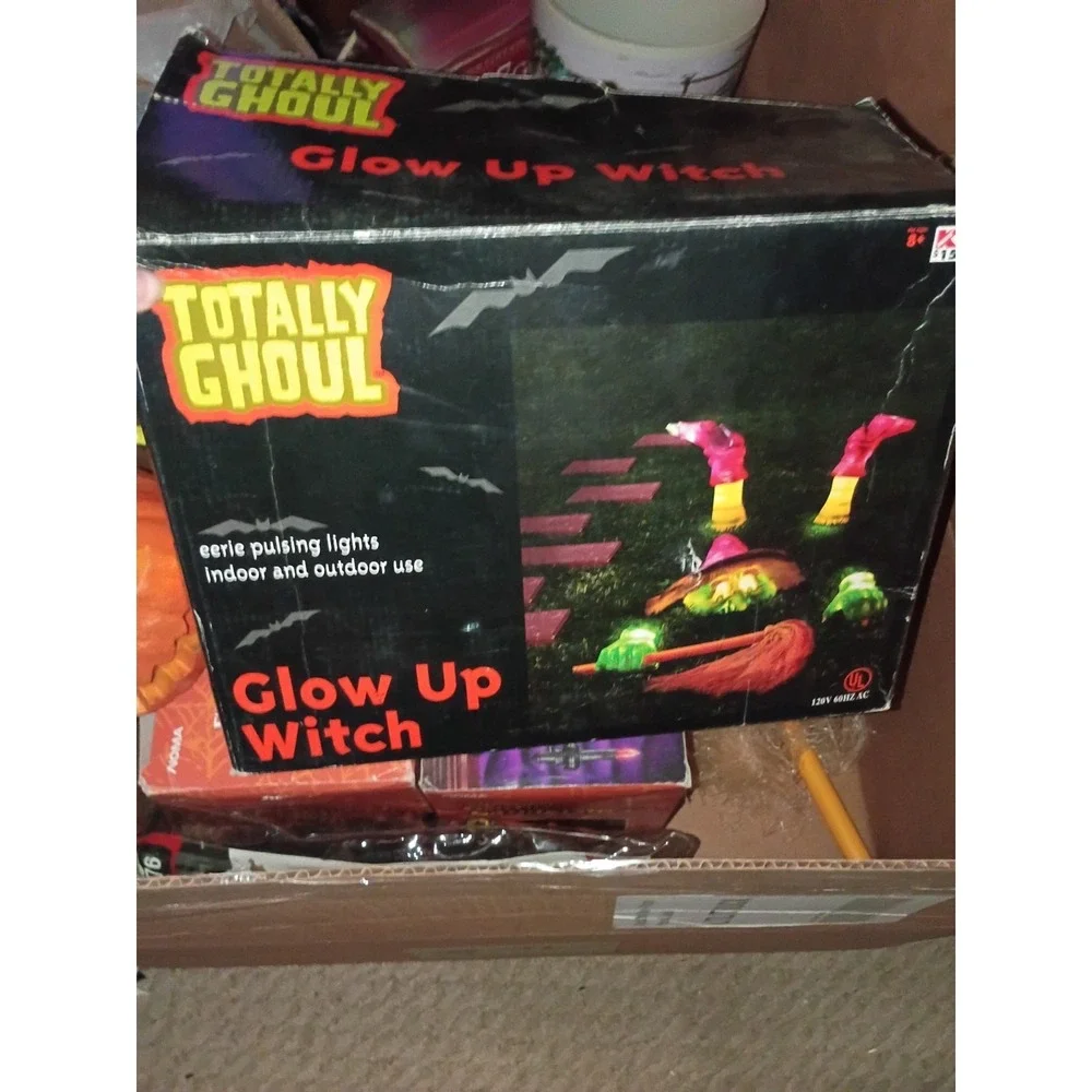 Totally Ghoul Light Up WITCH Halloween Decoration With Lights RARE  Works